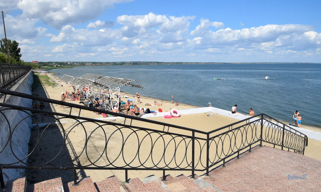 Семейный номер у Чеховской набережной