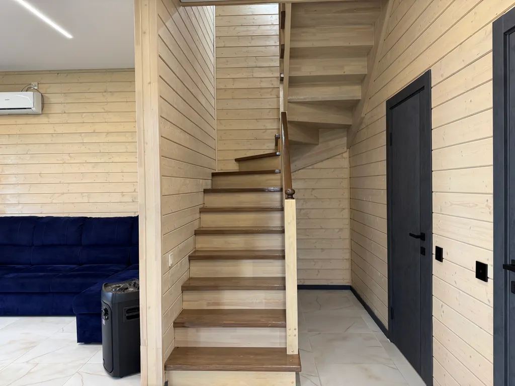 Барнхаус NaHolme с видом на горы и реку