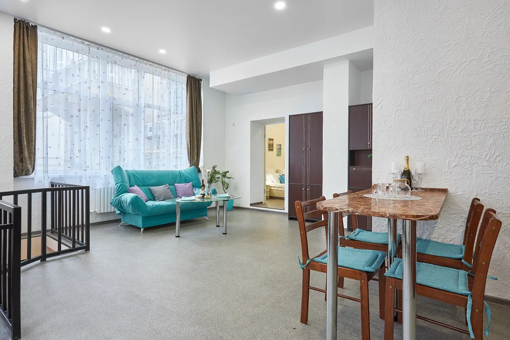 Квартира Квартира Счастье жить в центре Севастополя в яркой и стильной квартире — Севастополь