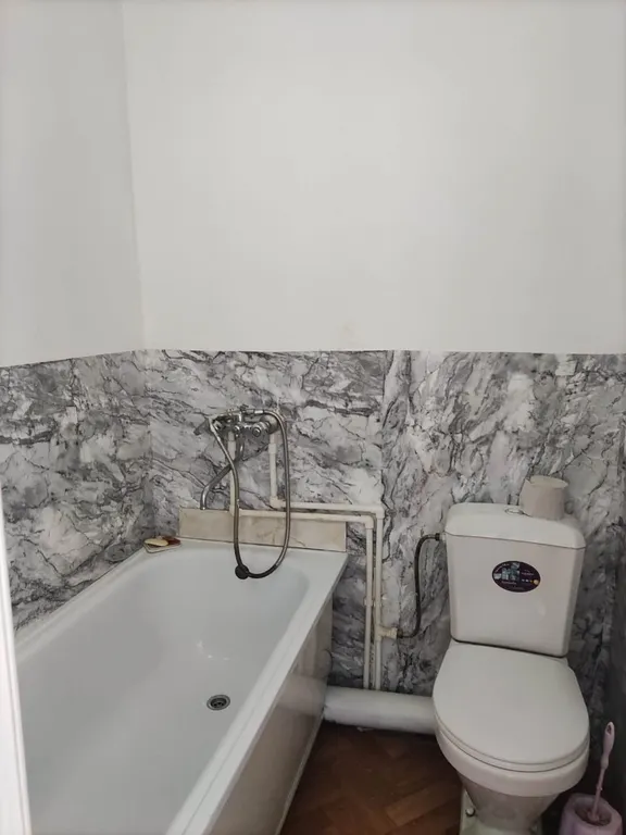 Просторная комната площадью  35 кв