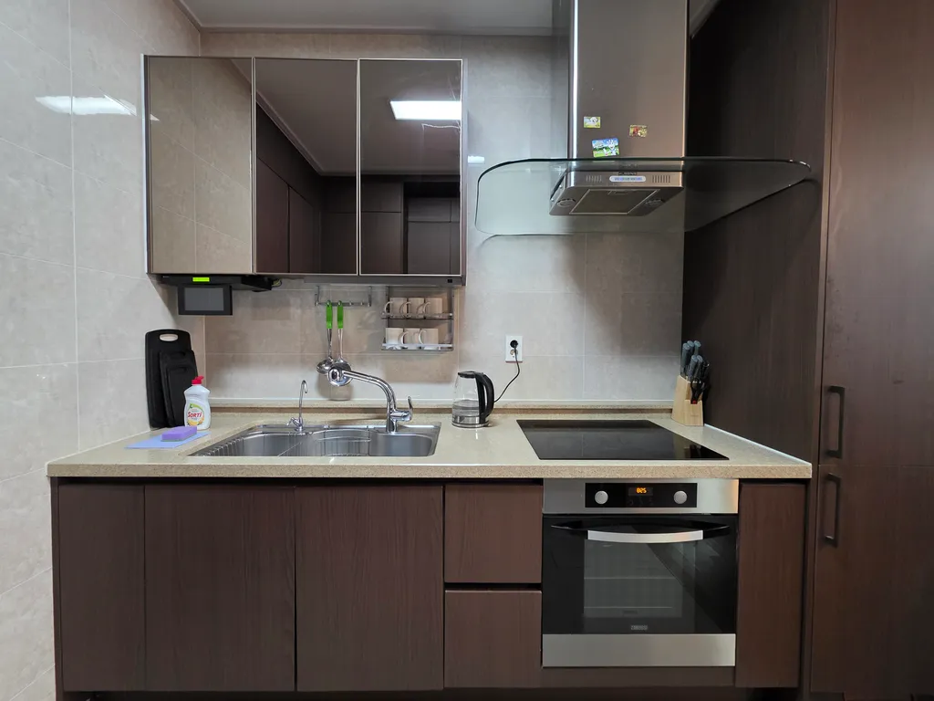 2-комнатная квартира возле Посольства США