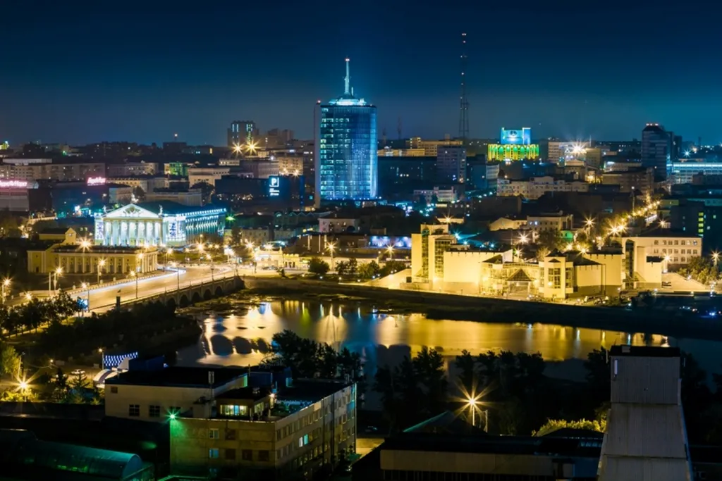 Эксклюзивные апартаменты с огромной джакузи и видом из окна на город