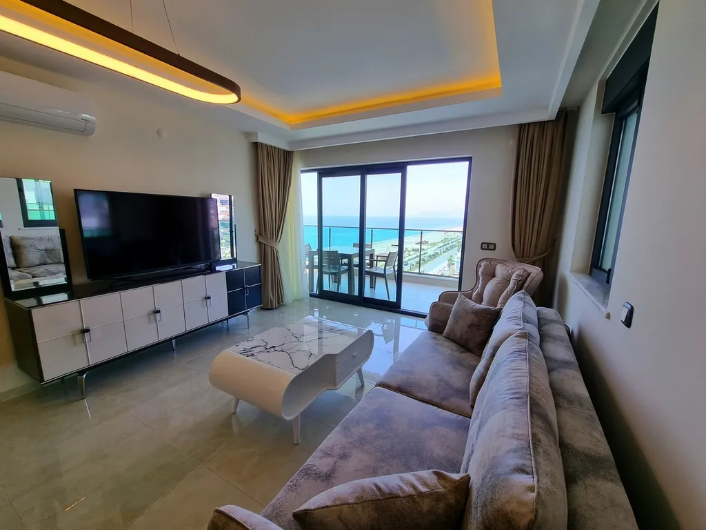 Квартира с панорамным видом на море