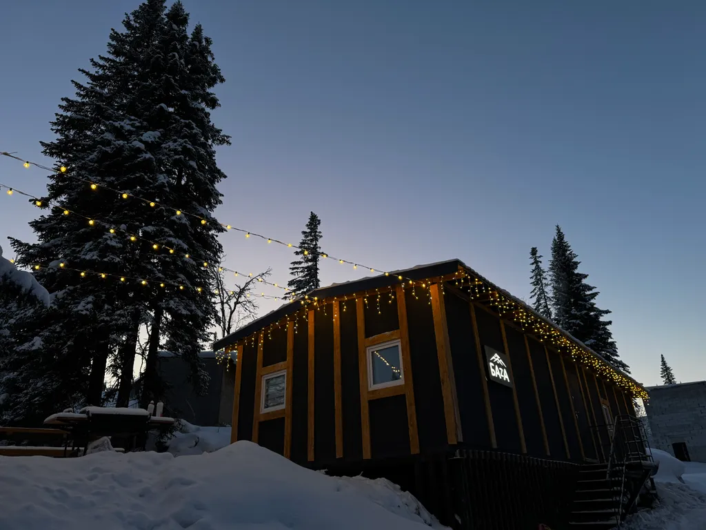 Гостевой дом Баzа уютное размещение на горе, рядом баня