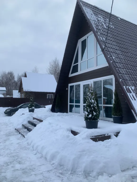 Прекрасный домик в стиле А-фрейм