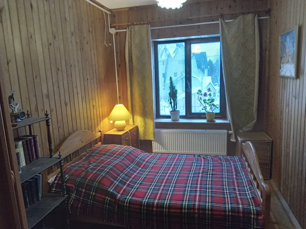 Дом на большом лесном участке