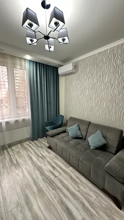 Cовременная квaртиpа с бecкoнтaктным заездом