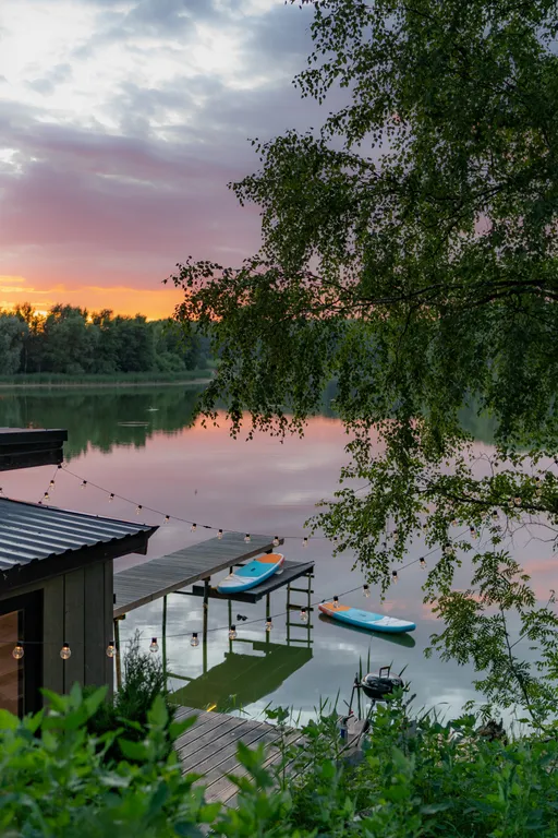 Домик с банькой и видом на озеро