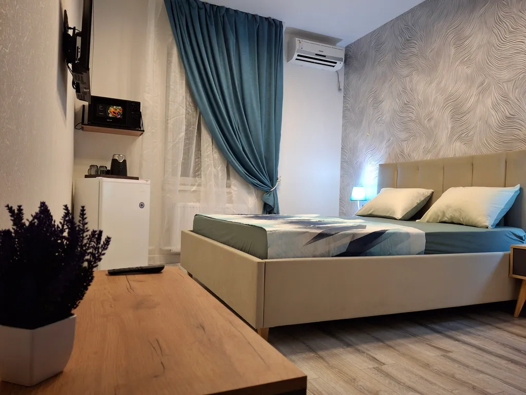 Квартира Семейный двухкомнатный люкс с балконом 15 — аренда посуточно в Береговое (Феодосия)