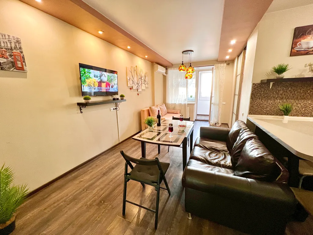 Квартира Квартира Дизайнерская студия на 9 этаже в ЖК Современник рядом с МТЛ-Арена — Самара