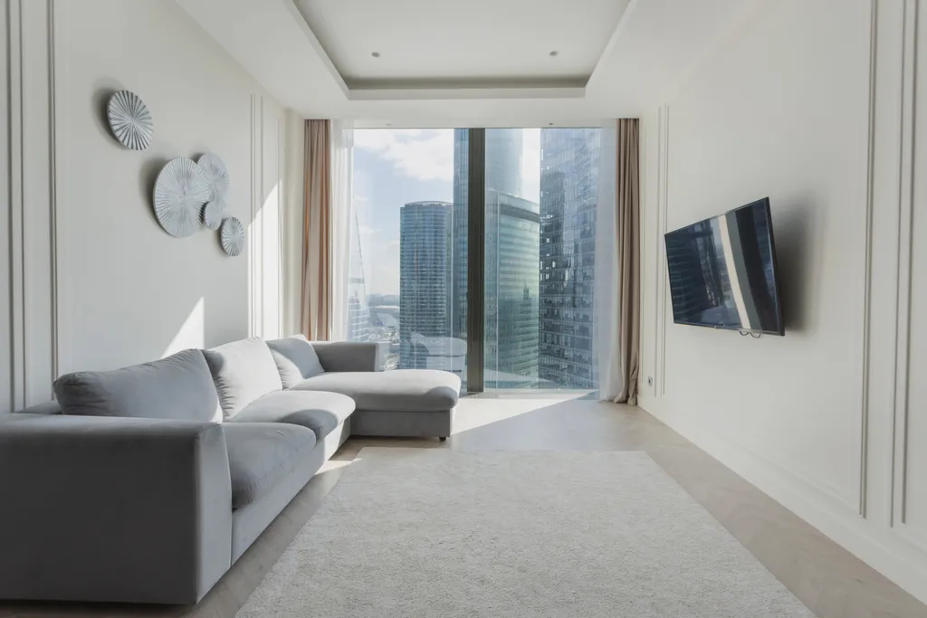 Лаконичный и стильный апартамент с видом на сити