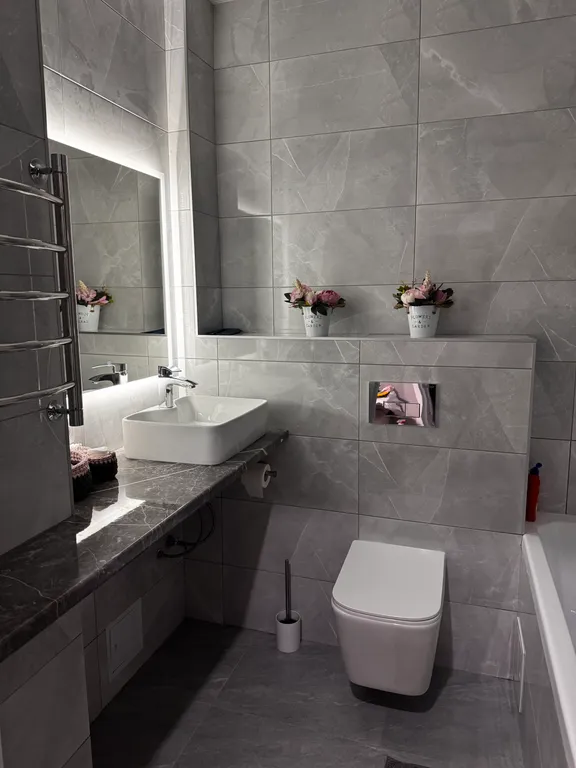 Новая дизайнерская квартира в современном районе города