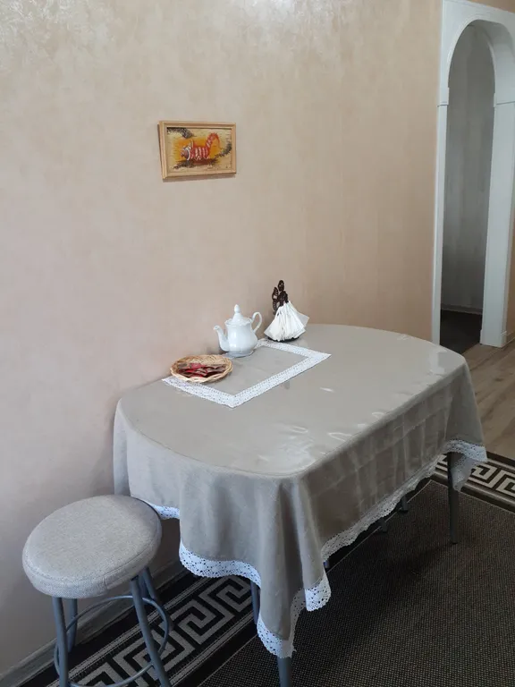 Уютный домик в деревне с верандой