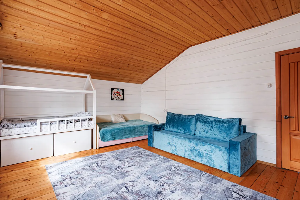 Коттедж в центре города с видом на парк