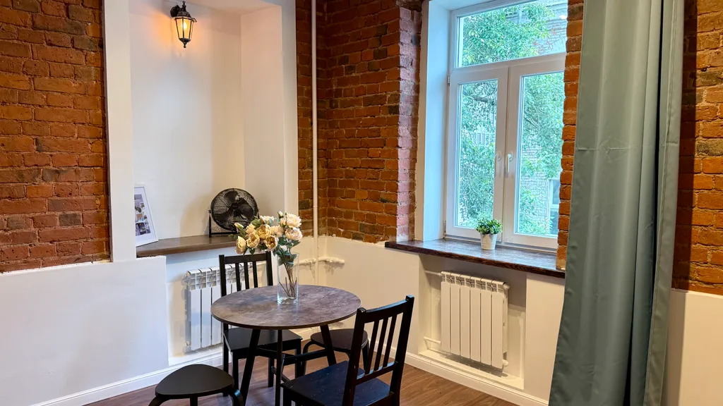 Квартира Квартира Уютная студия в стиле лофт у метро Парк Культуры — Москва