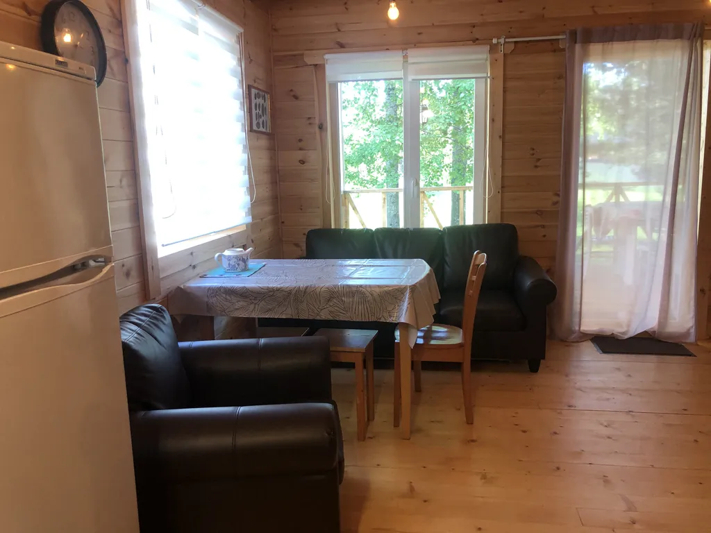 Коттедж Уютная дача с видом на сад — Первомайское