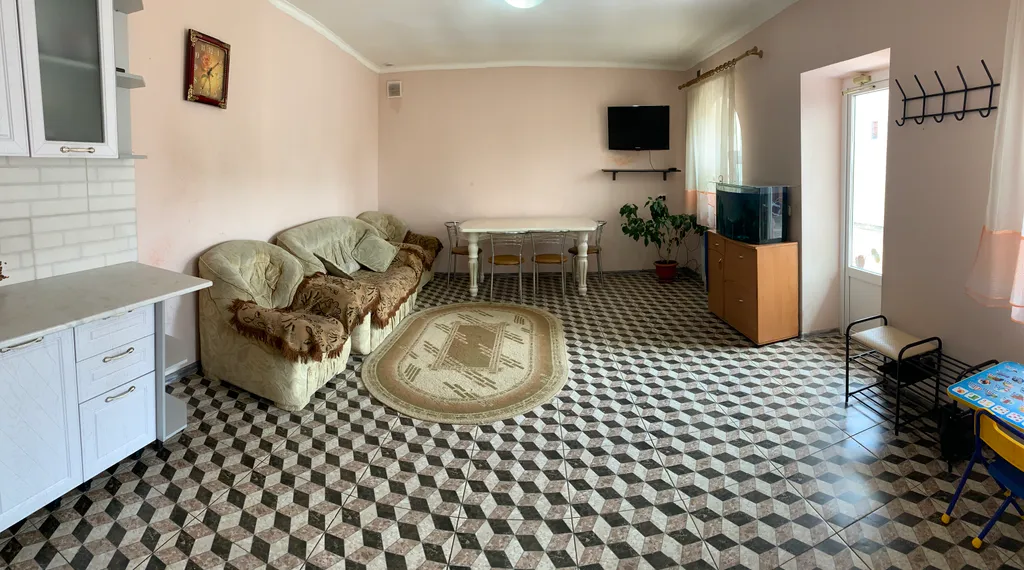 Уютный дом недалеко от моря