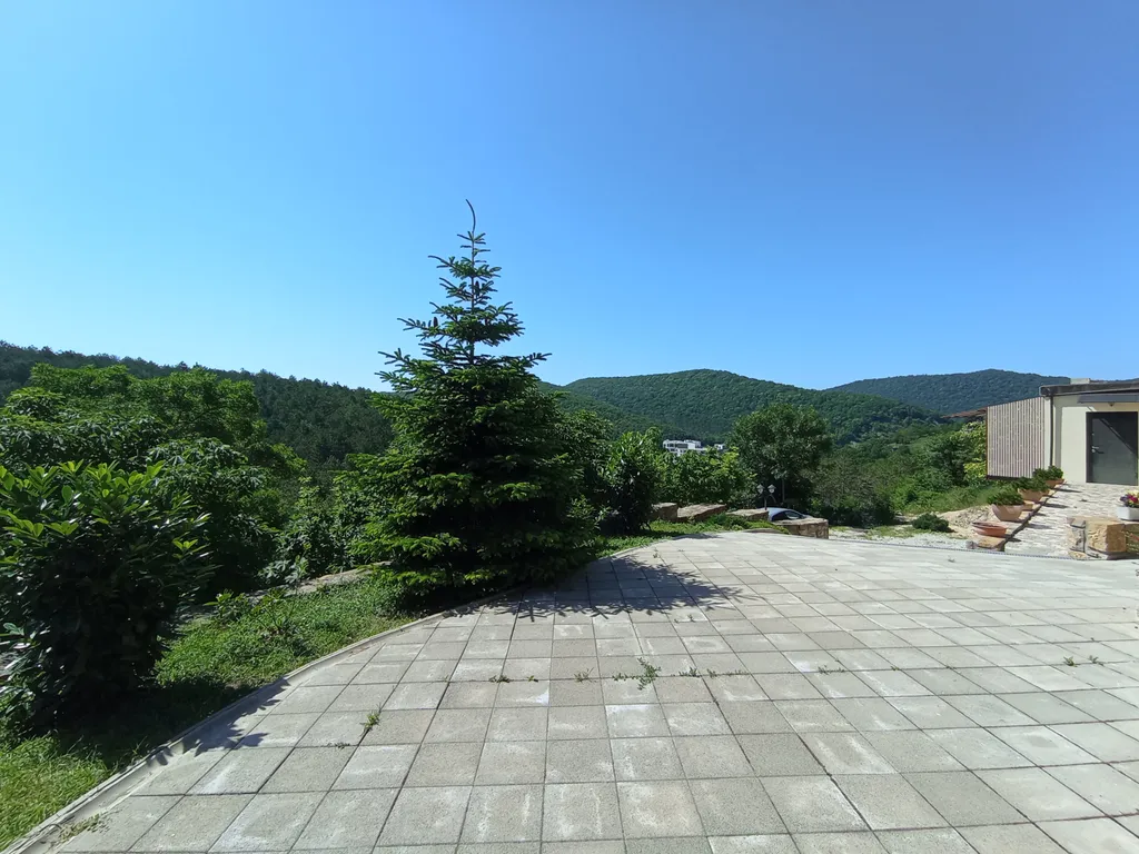 Уютные апартаменты с красивейшим видом на горы и озеро