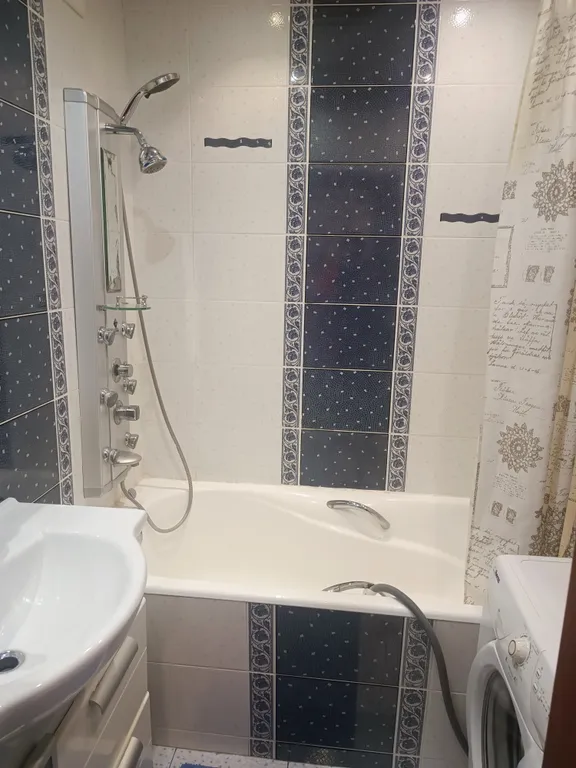 Вместительная квартира у Крокус Экспо между метро Мякинино и Пенягино