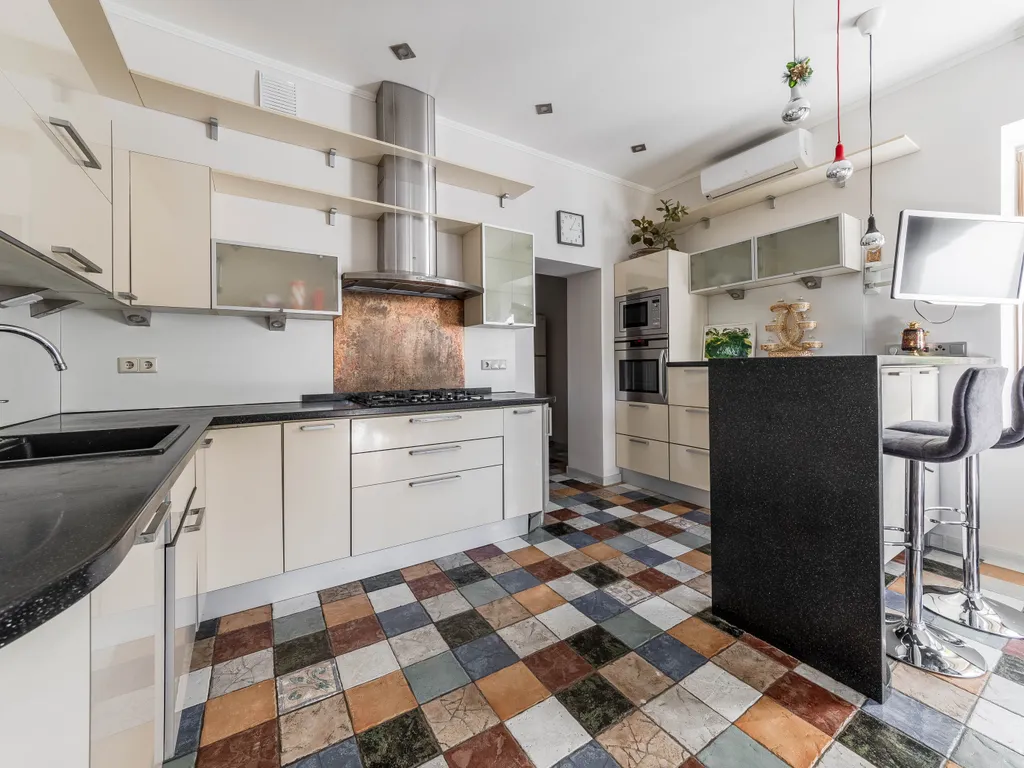 Коттедж Дом в черте города для семейного отдыха — Санкт-Петербург