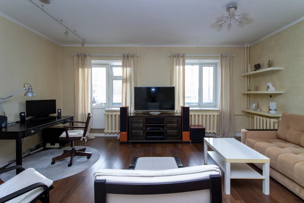 Уютная и просторная квартира с отдельной спальней и гостиной-кухней