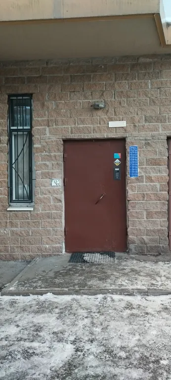 Квартира в спокойном районе в пешей доступности от метро Дунайская