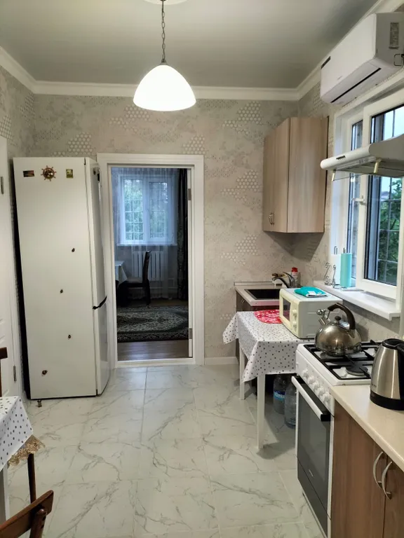 Двухкомнатный дом и 5 соток, с садом, без хозяев