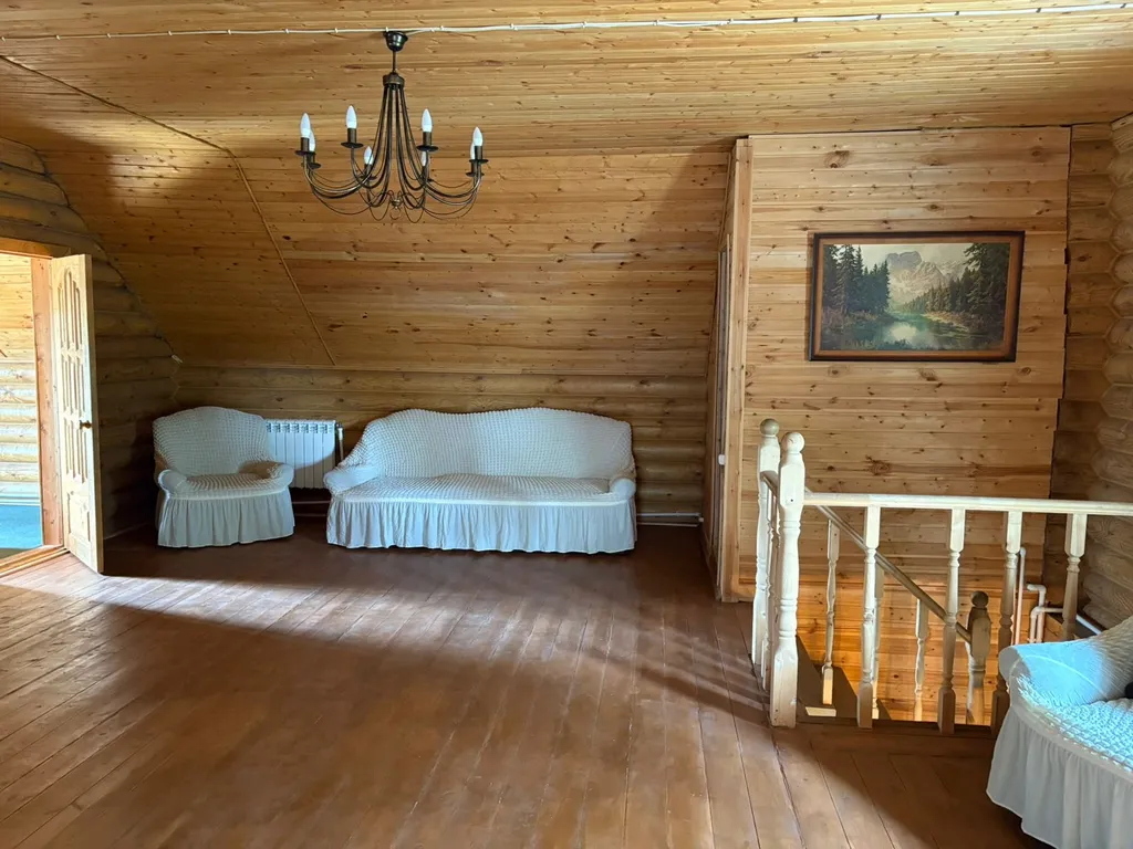 Уютный дом у озера