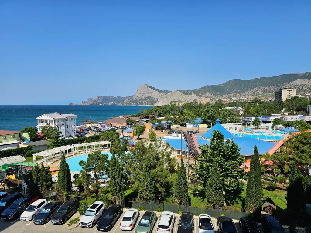 Премиум апартамент на первой береговой линии с бассейном