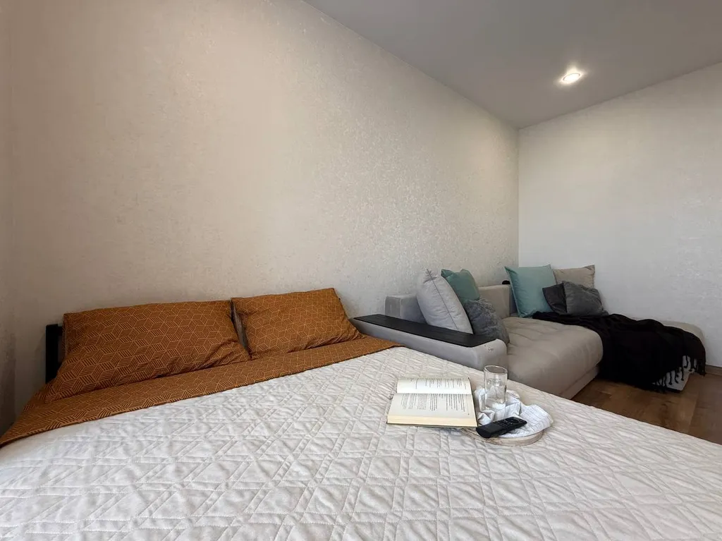 Просторная квартира возле метро — аренда посуточно в Новосибирск