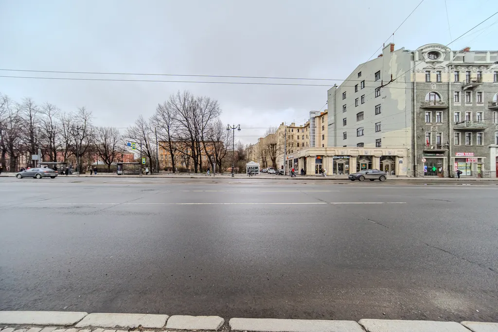 Квартира в центре у метро с исторической печью