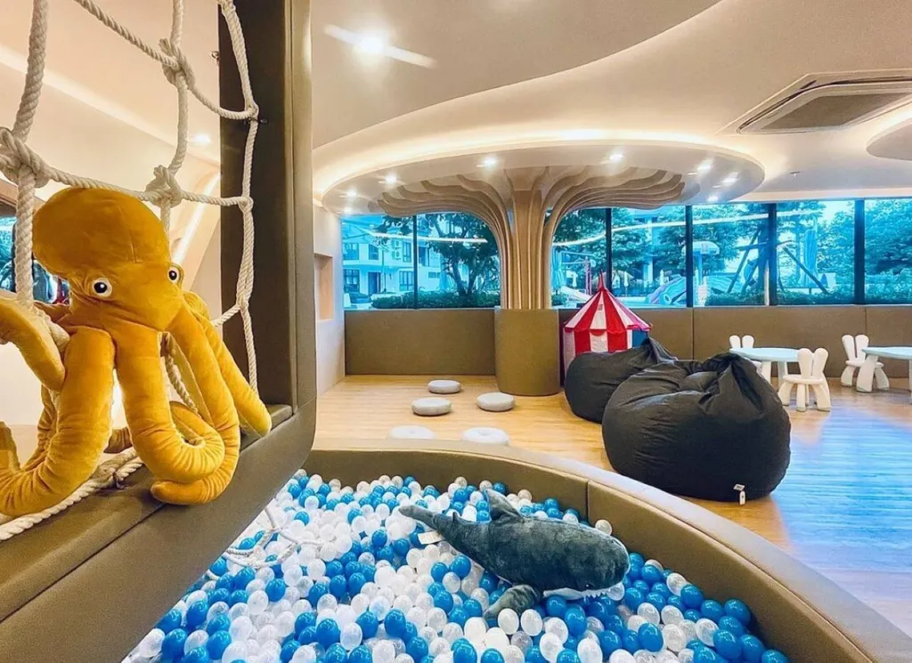 Най Харн 5* номер с супер большой кроватью