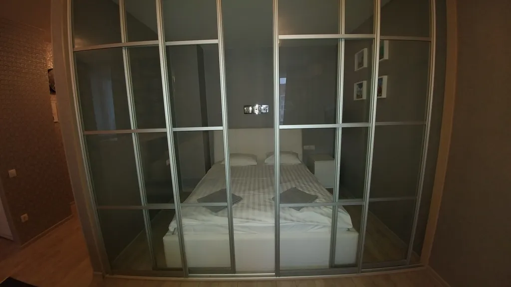 Уютная квартира-студия с дизайнерским ремонтом в новом высотном доме