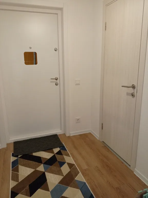 Студия напротив ГУОР по хоккею