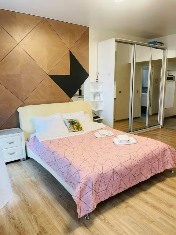 Квартира Квартира Уютная студия для командировочных и пар с детьми — Шушары