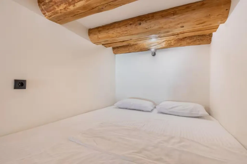 Комфортная квартира около проспекта Руставели