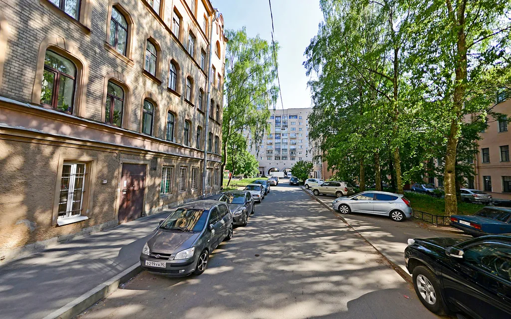 Апартаменты на Петровской набережной