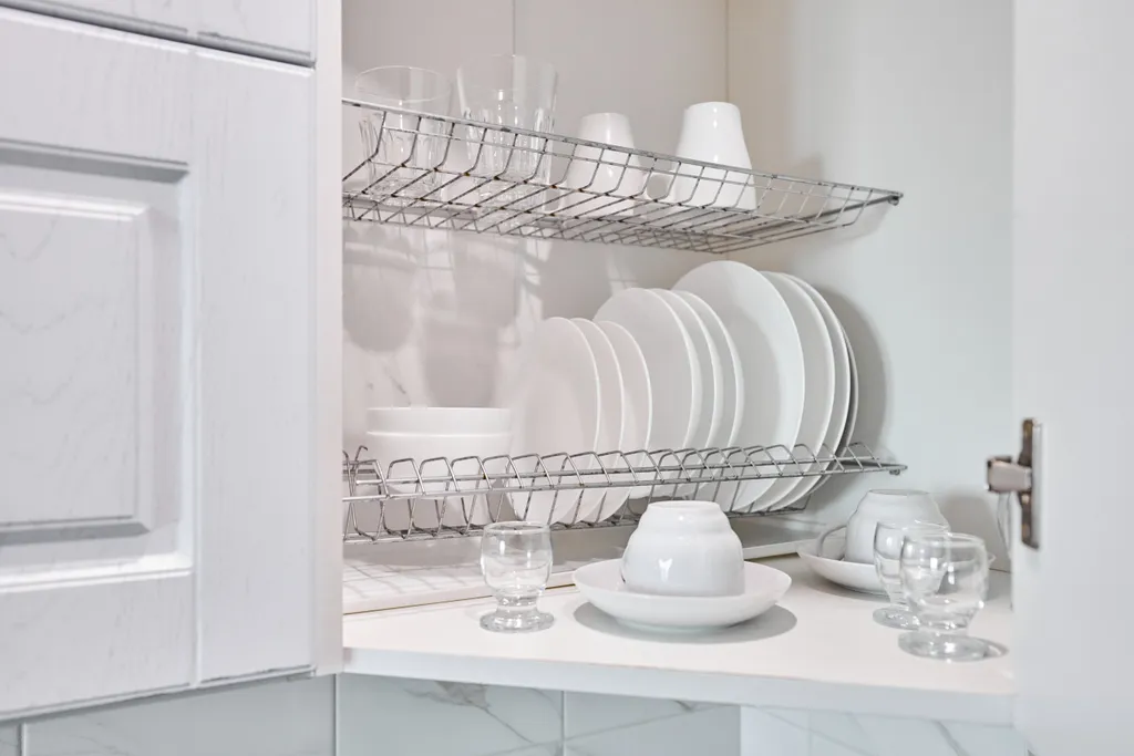 Студия у ЖД вокзала, в центре города