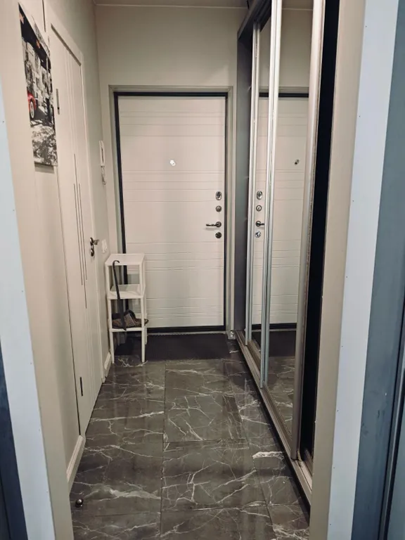 Студия- оттенки серого