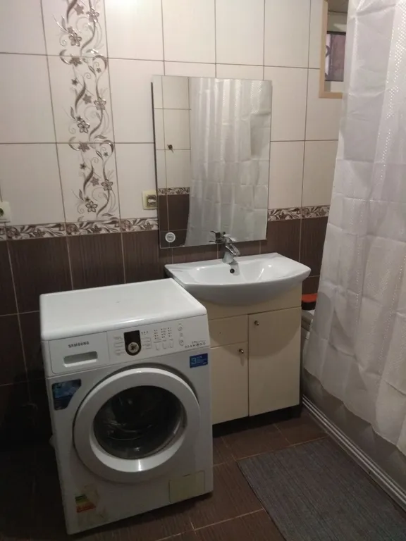 Дом с сауной и бильярдом в центре