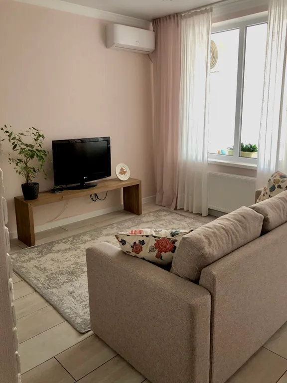 Квартира Уютная квартира с большой террасой в самом центре бухты — Геленджик