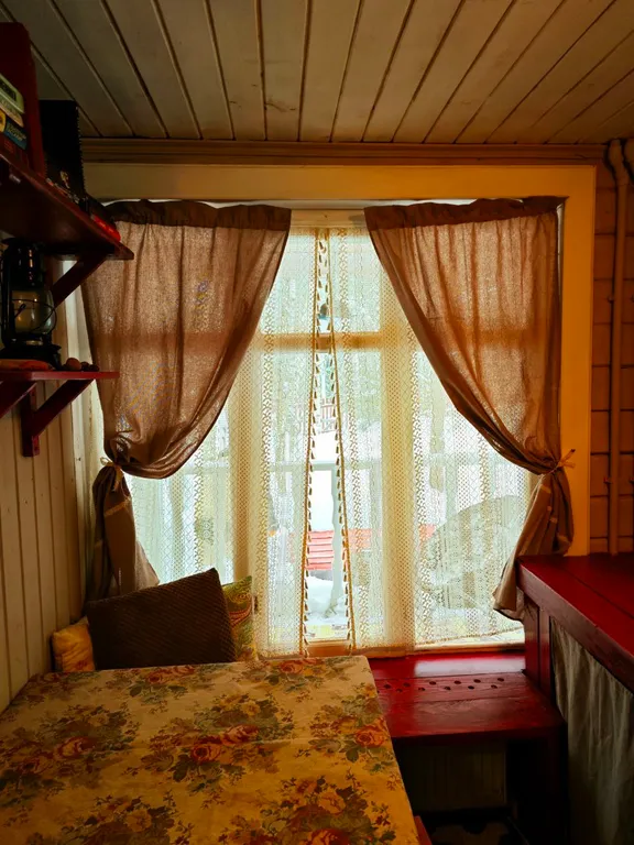 Вишнёвый домик в Махре