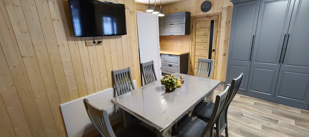 Коттедж с видом на горы (3 спальни)