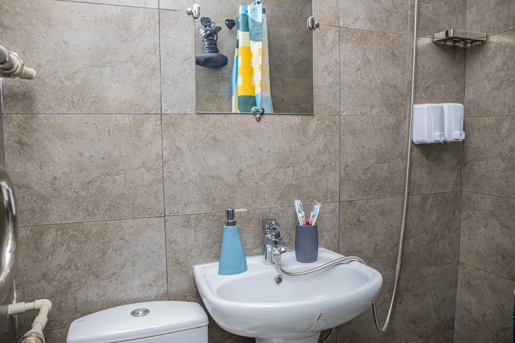 Компактная по-домашнему уютная двухместная студия выше Атакента