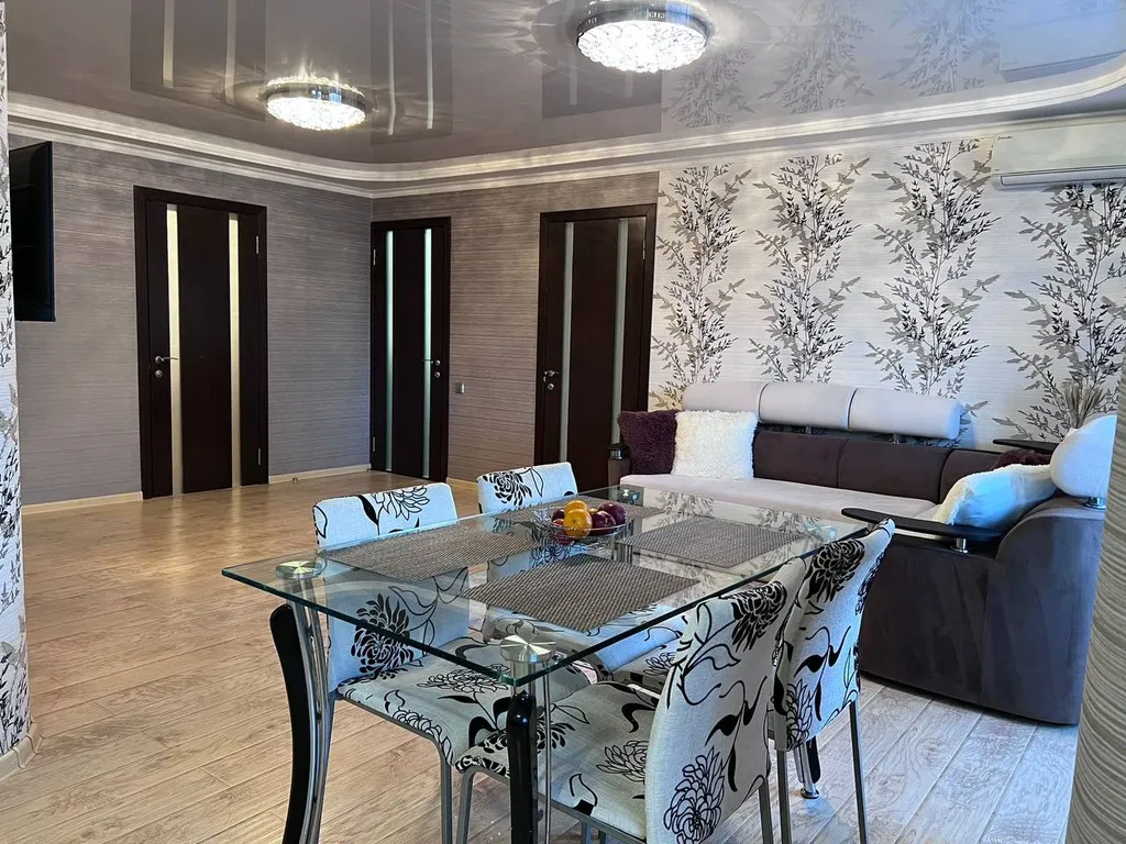 3-х комнатный апартамент galaapart у парка Победы