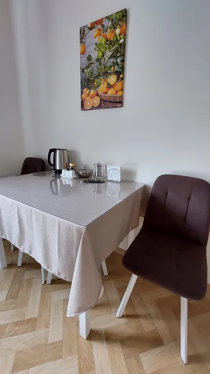 Уютная квартира около набережной в центре города "Как дома"