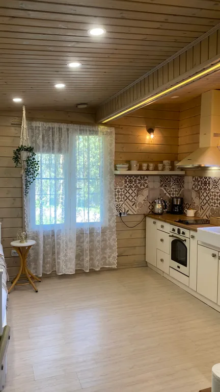 Дом с видом на озеро без соседей