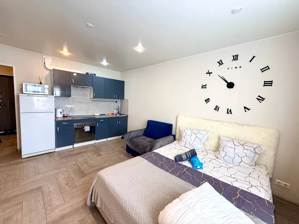 Евро студия недалеко от аэропорта