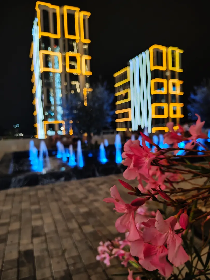 Фото
