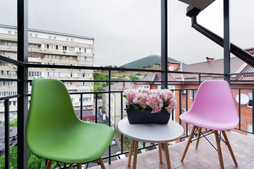 Квартира с балконом с видом на горы